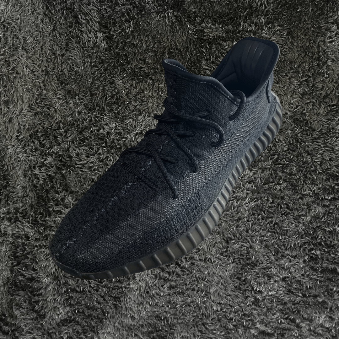 Adidas Yeezy 350 V2 Onyx (De Uso) - Urban Utility