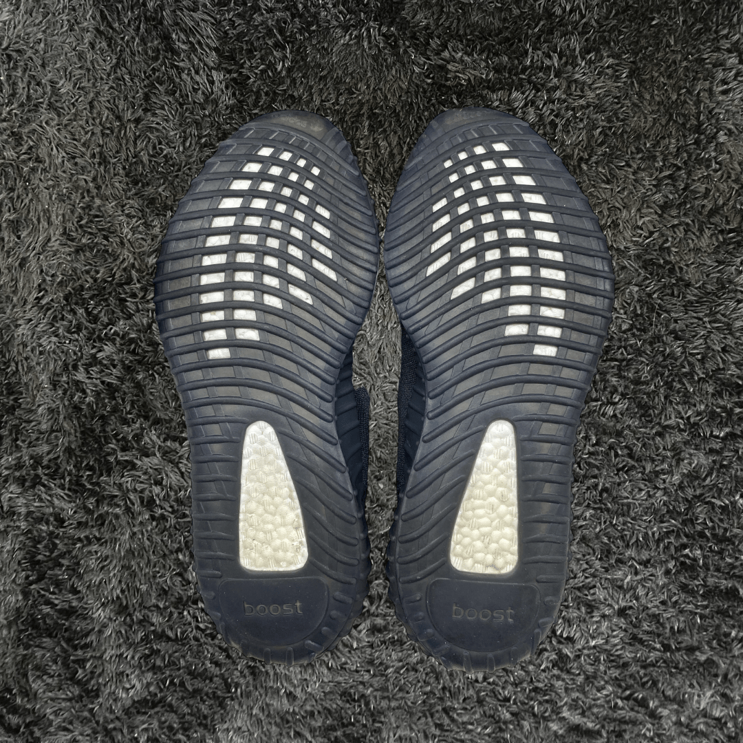 Adidas Yeezy 350 V2 Onyx (De Uso) - Urban Utility