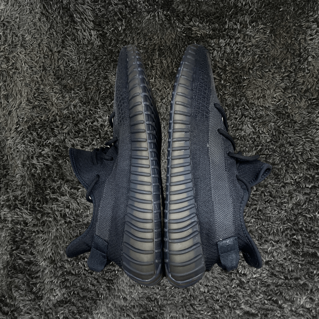 Adidas Yeezy 350 V2 Onyx (De Uso) - Urban Utility
