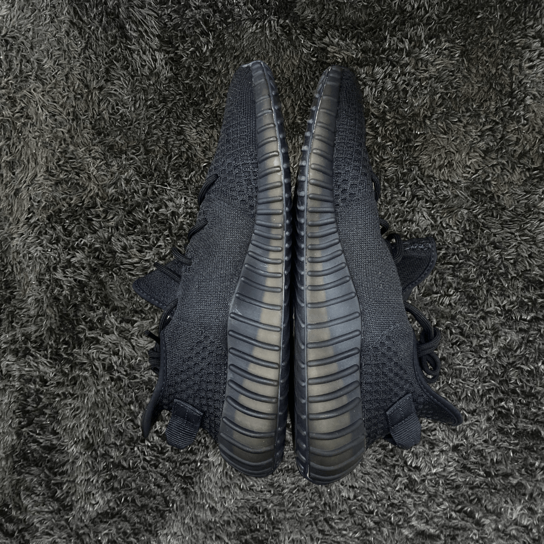 Adidas Yeezy 350 V2 Onyx (De Uso) - Urban Utility