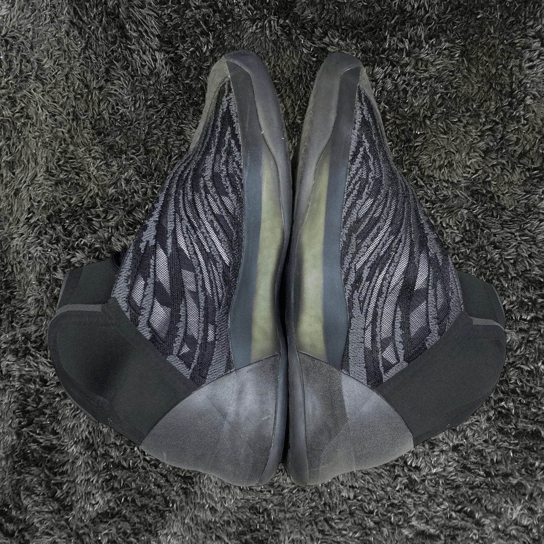 Adidas Yeezy QNTM Onyx (De Uso) - Urban Utility