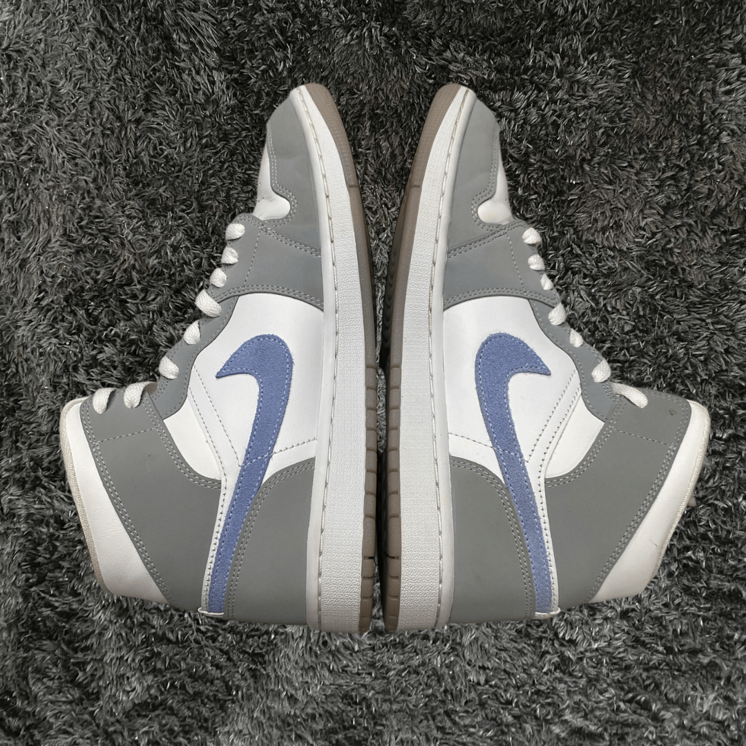 Jordan 1 Mid Wolf Grey (W) (De Uso) - Urban Utility