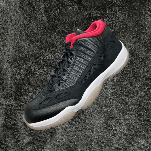 Jordan 11 Low Bred (2021) - Urban Utility