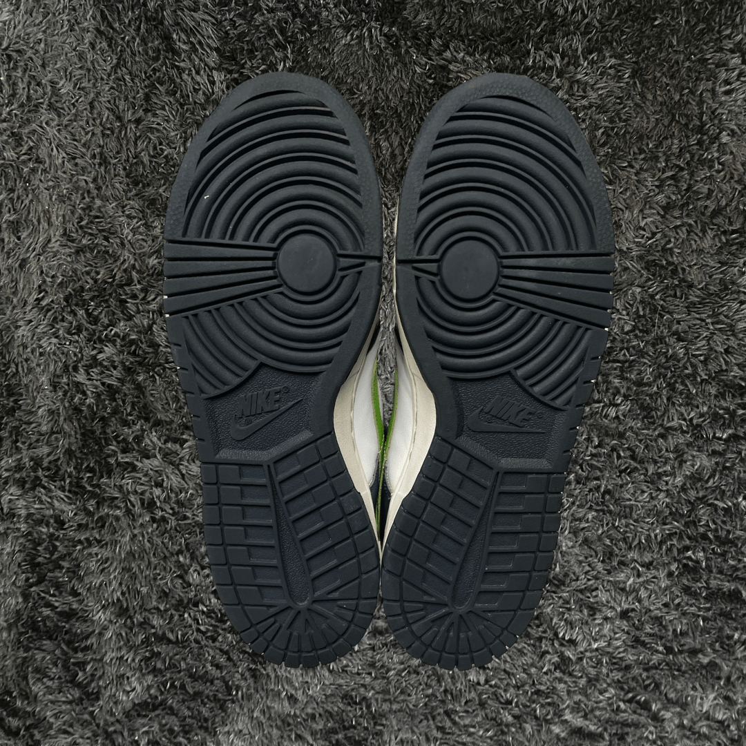 Nike Dunk Low Grey Mean Green (De Uso) - Urban Utility