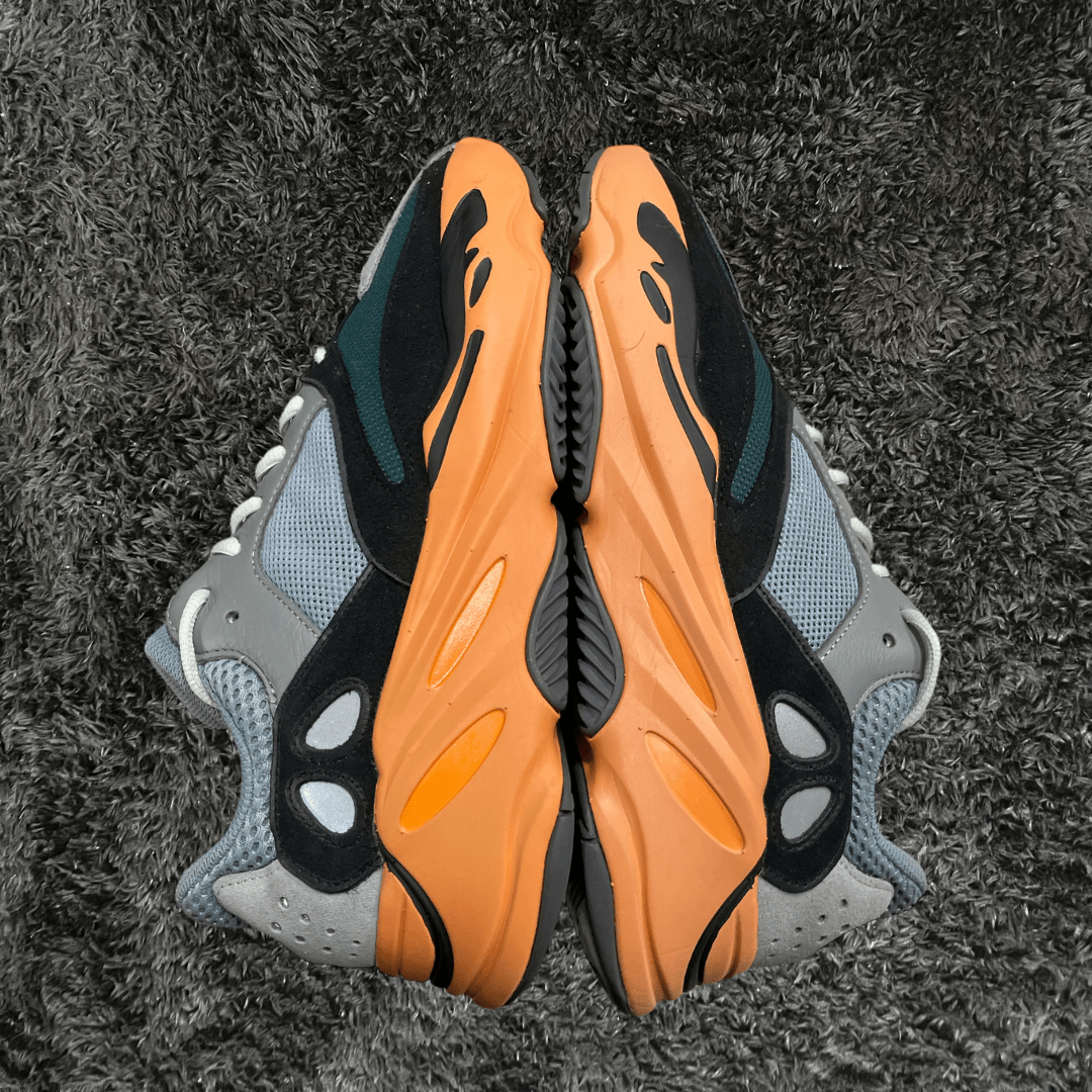 Yeezy 700 Wash Orange (De Uso) - Urban Utility