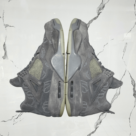 Jordan 4 Kaws Grey (De Uso) - Urban Utility
