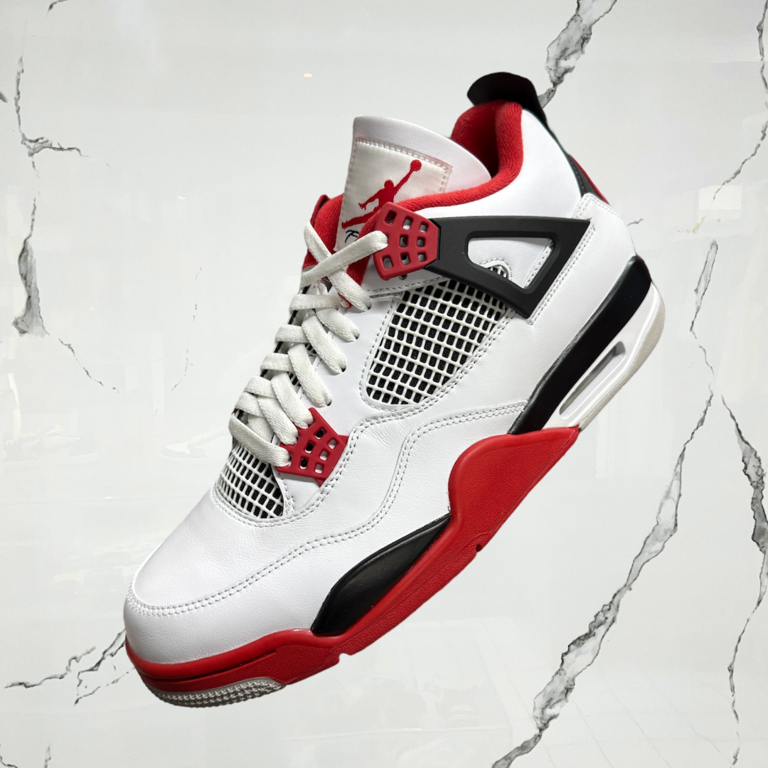 Jordan 4 Fire Red (De Uso)