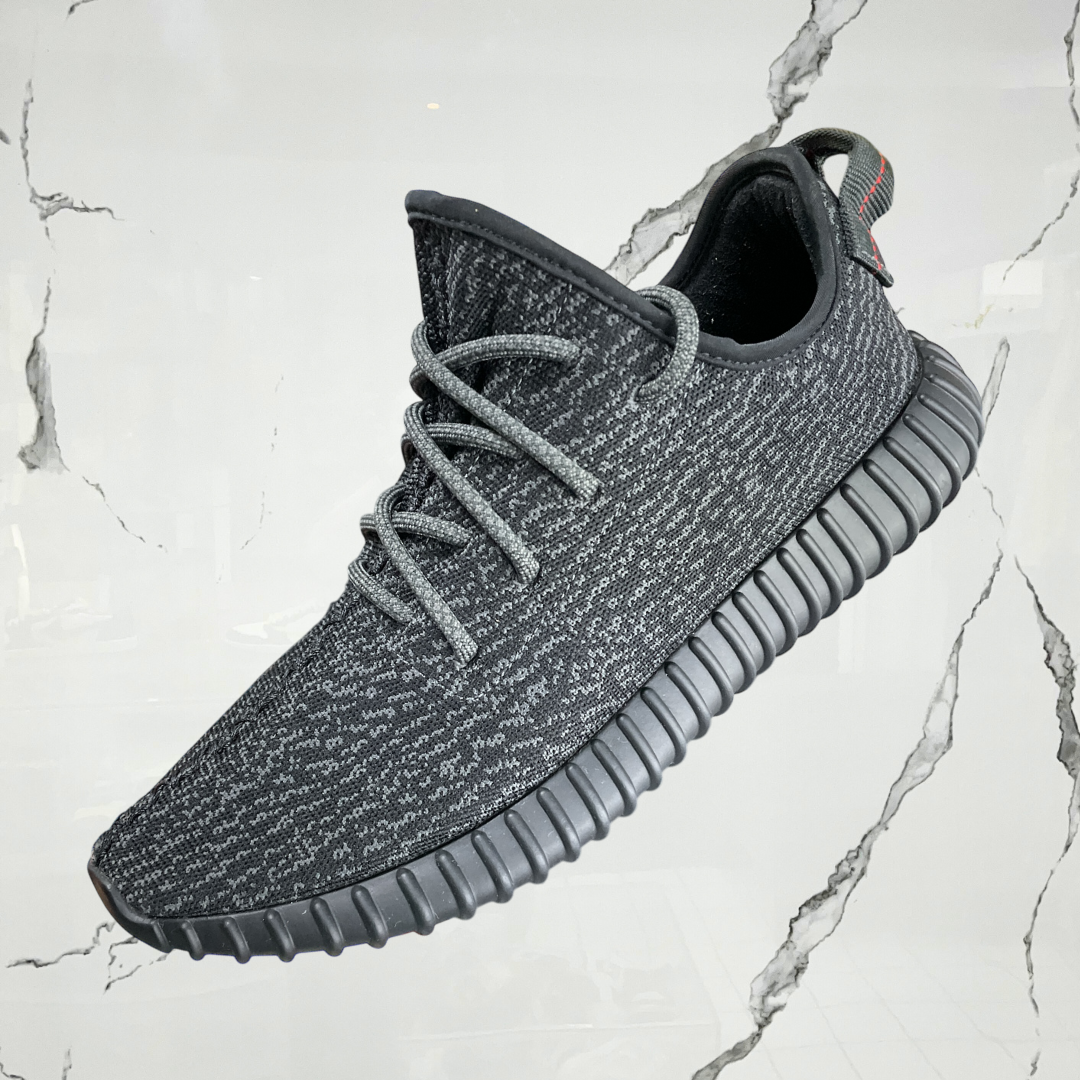 Yeezy 350 Pirate Black De Uso