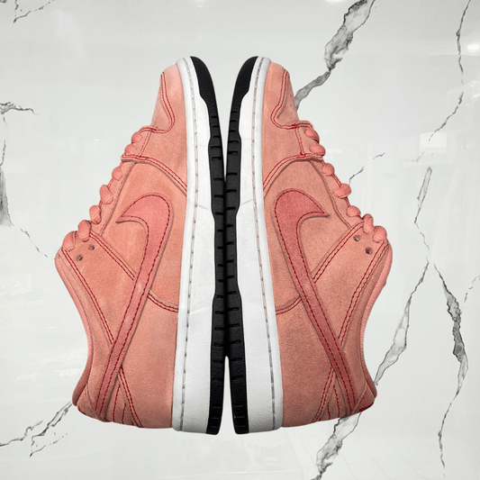 Dunk SB Low Pink Pig (De Uso) - Urban Utility