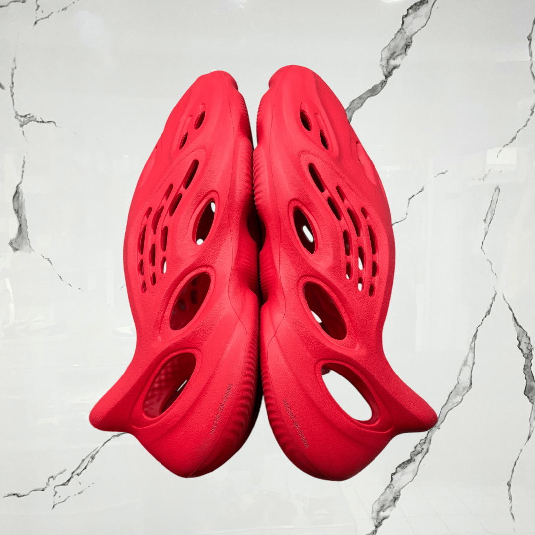 Yeezy Foam Rnnr Vermillion (De Uso) - Urban Utility