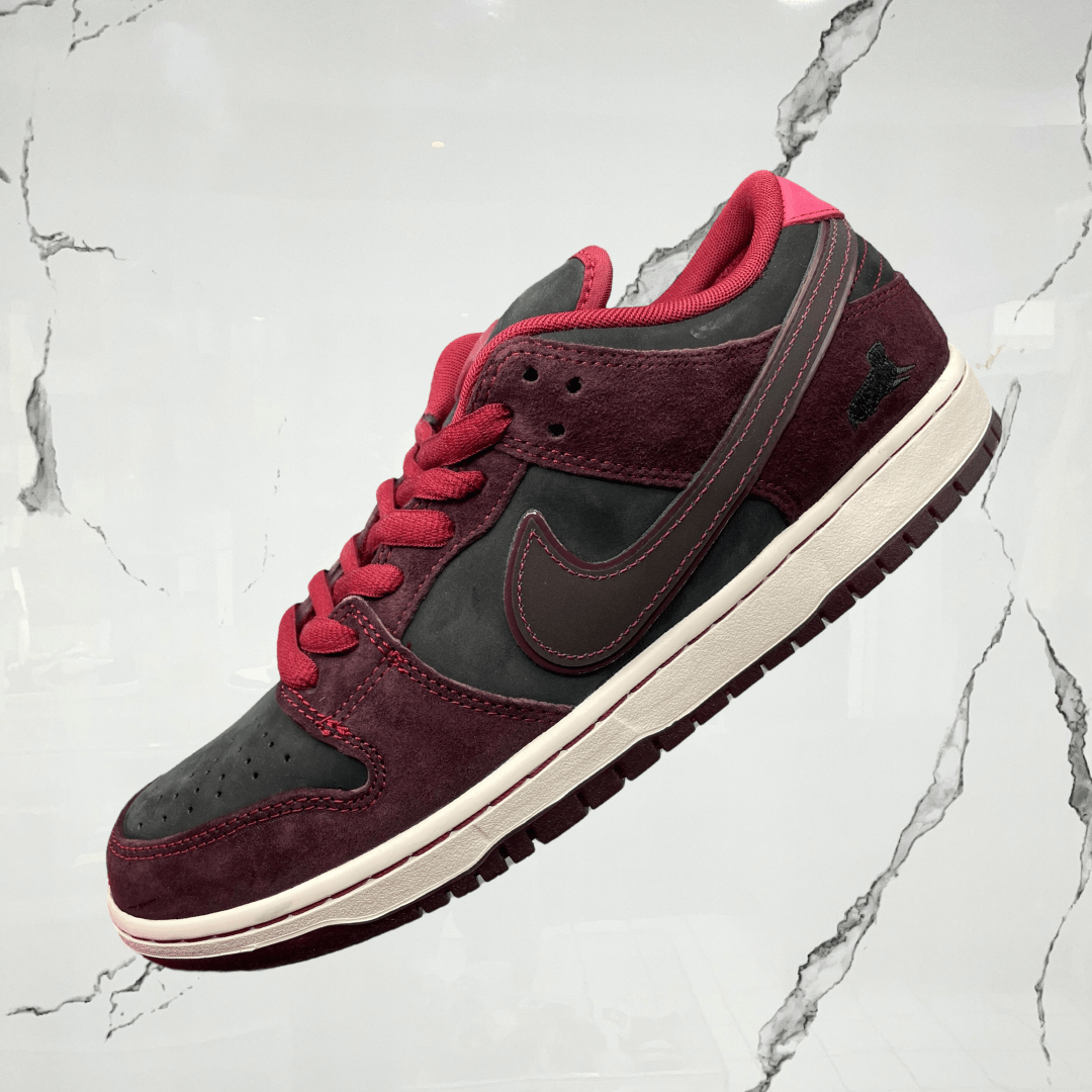 Dunk SB Low Riot Skateshop - Urban Utility