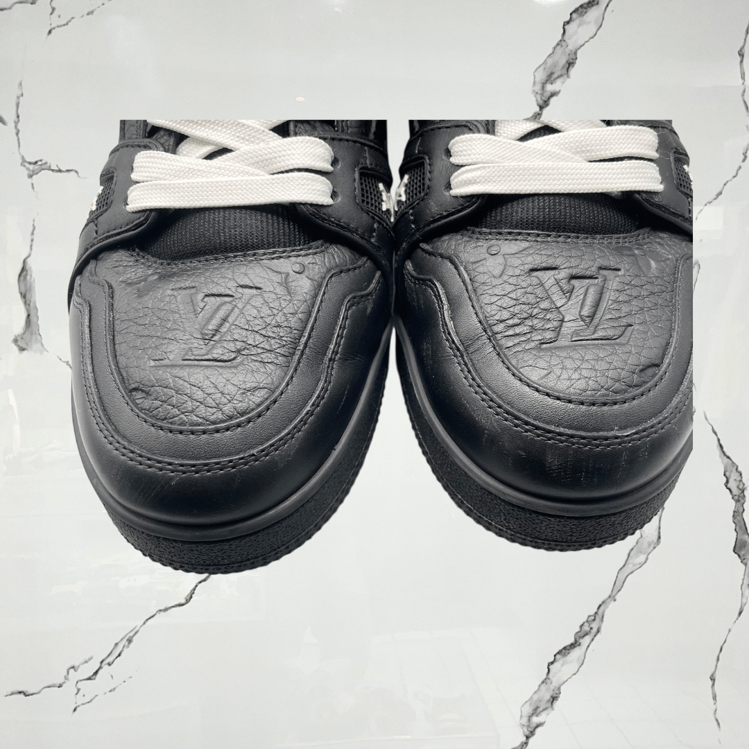 Louis Vuitton Trainer Black White (De Uso) - Urban Utility