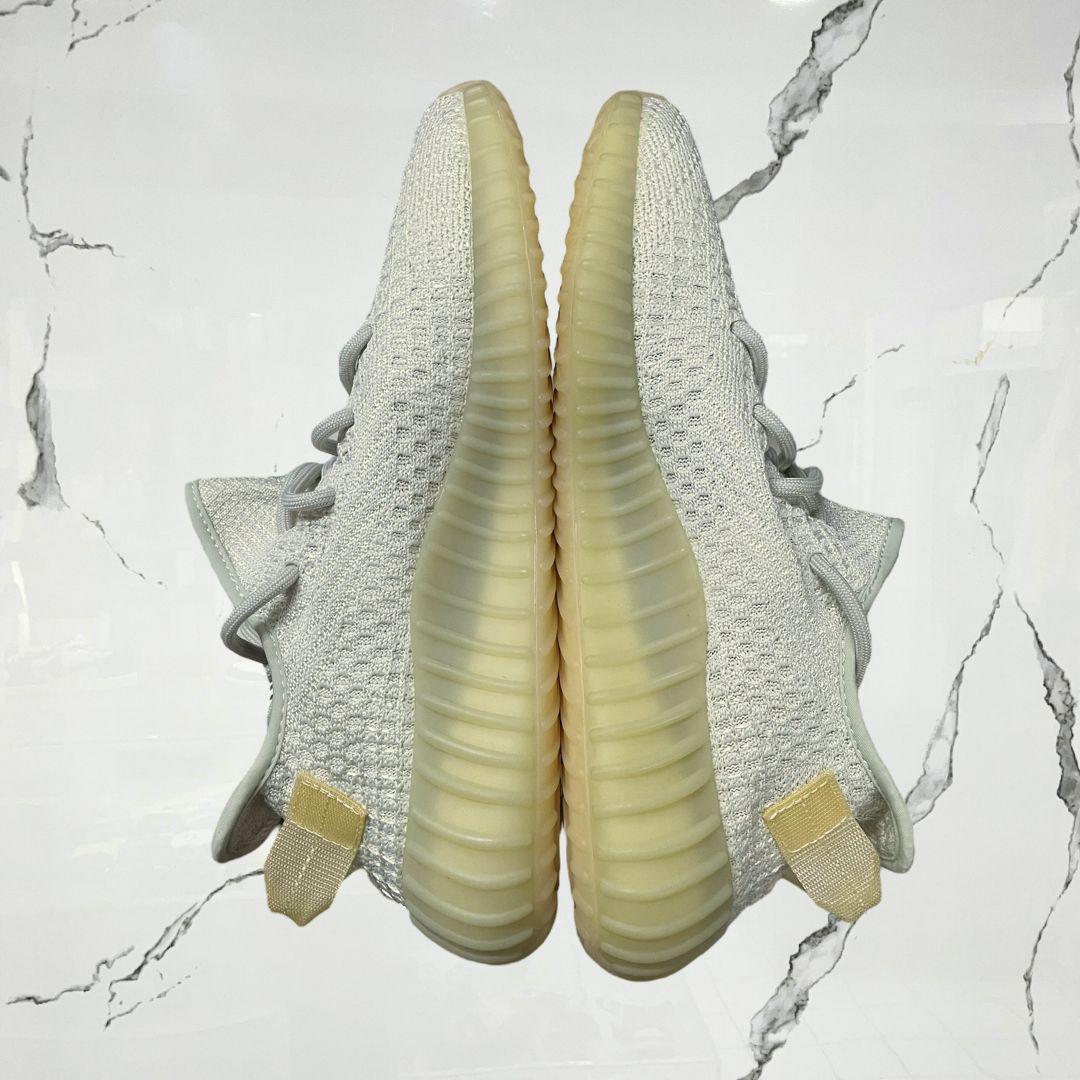 Adidas Yeezy Boost 350 V2 Light (De Uso) - Urban Utility