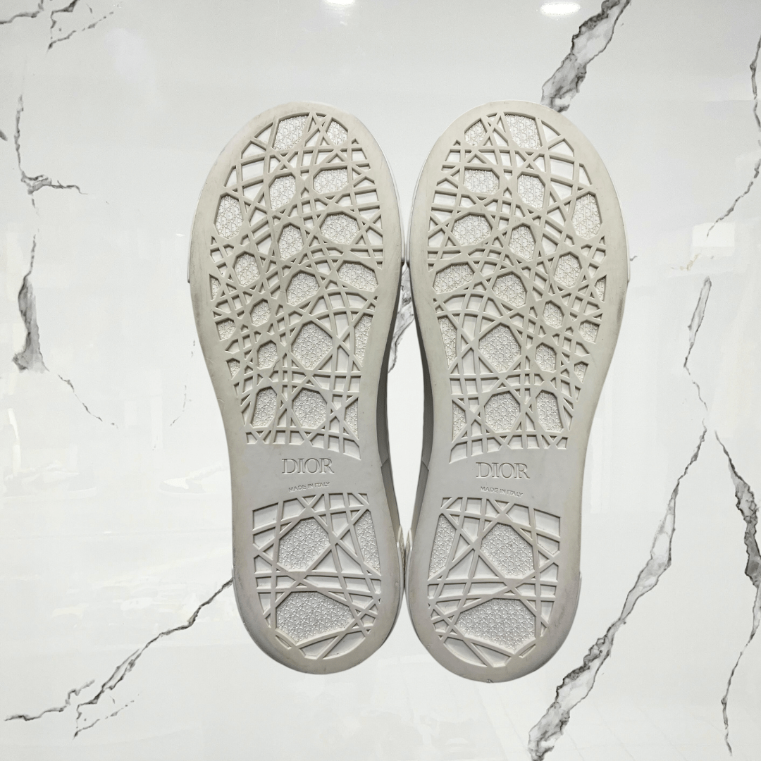 Dior B33 Black Smooth Calfskin Oblique Jacquard (De Uso) - Urban Utility