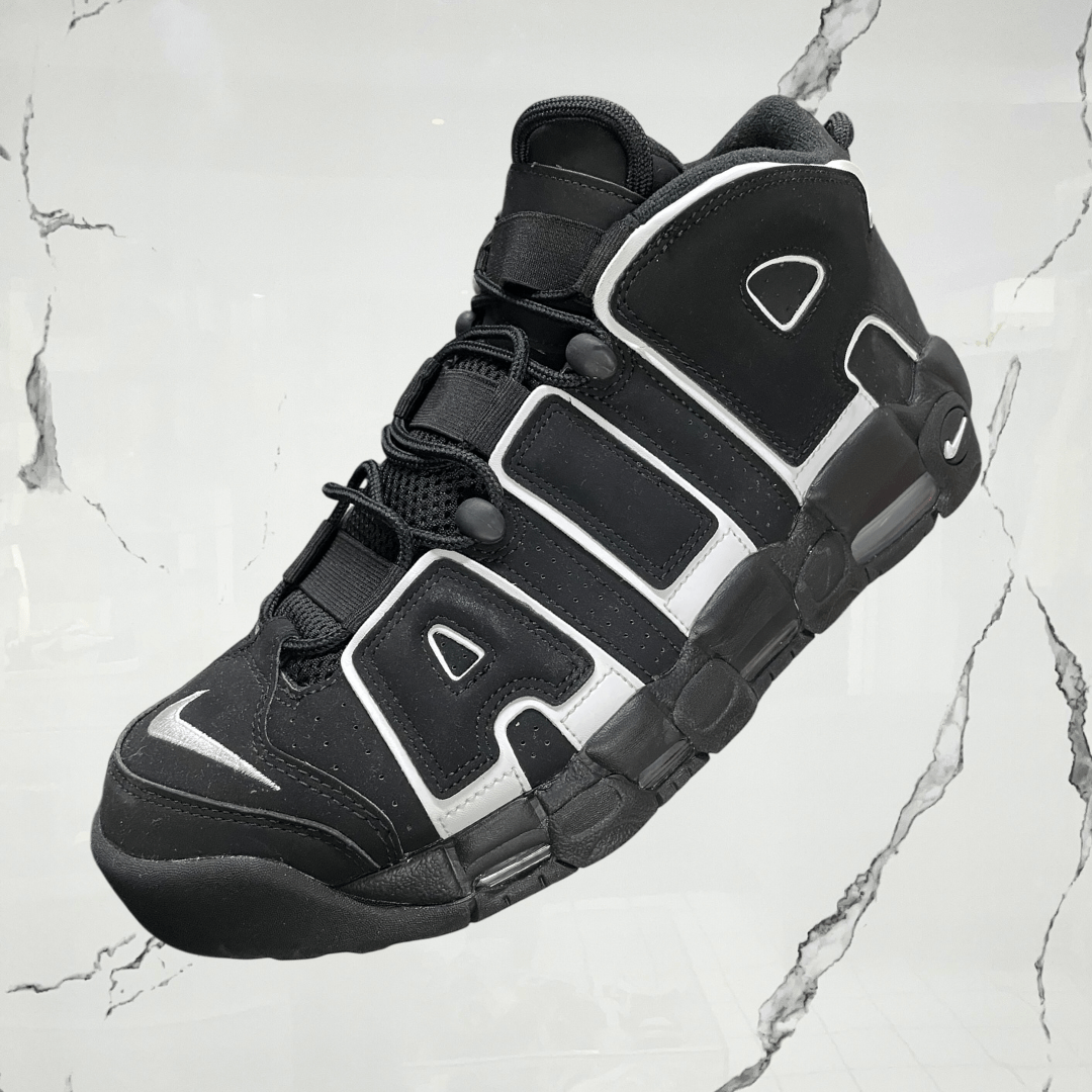 Air More Uptempo 96 Black White (2023) (De uso) - Urban Utility
