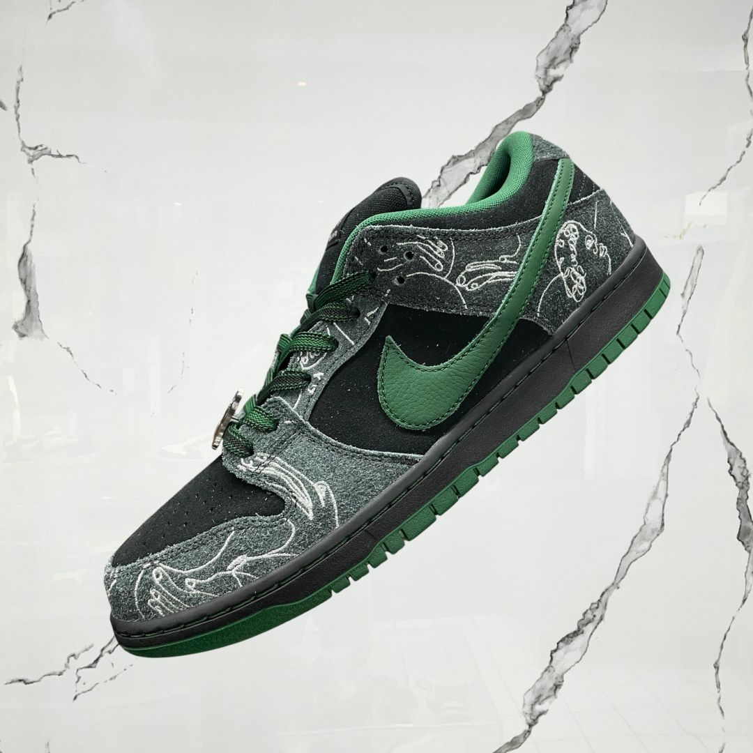 Dunk SB Low There Skateboards