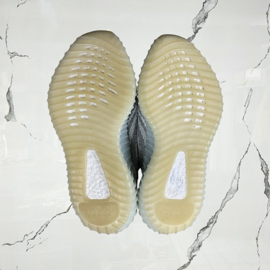 Yeezy 350 V2 Blue Tint (De Uso) - Urban Utility