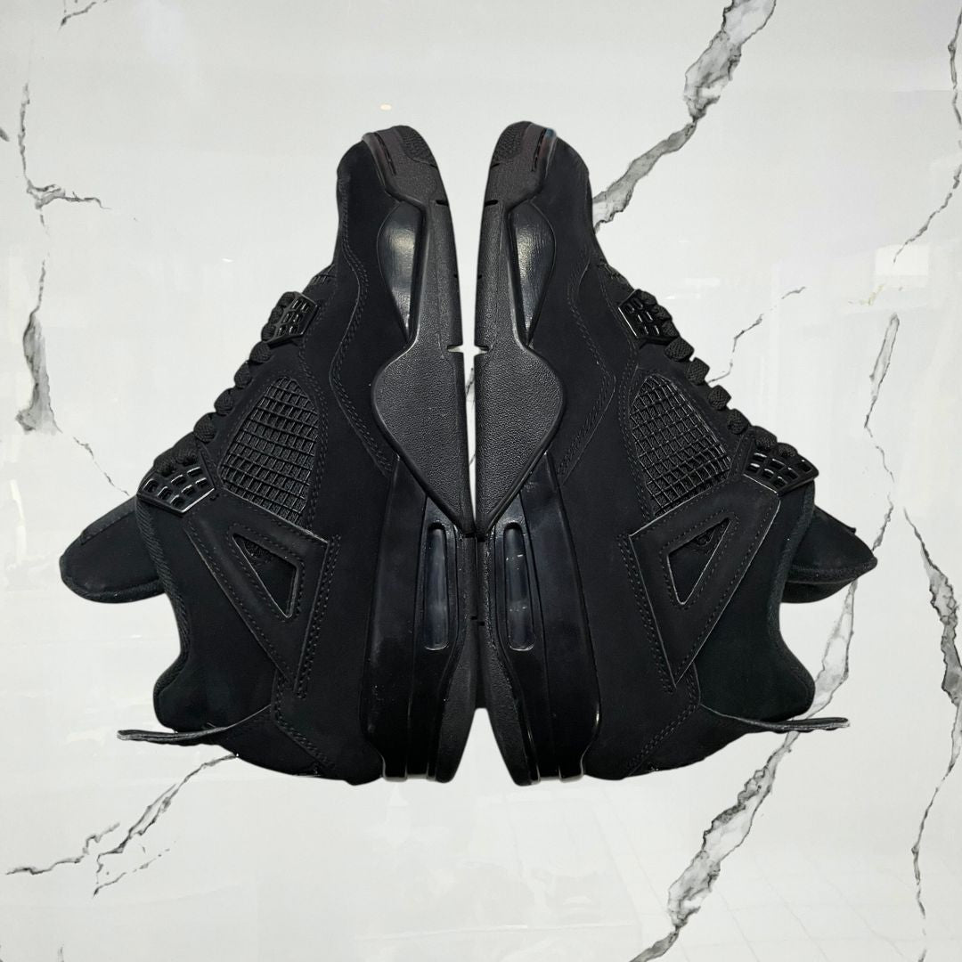 Jordan 4 Black Cat (De Uso)