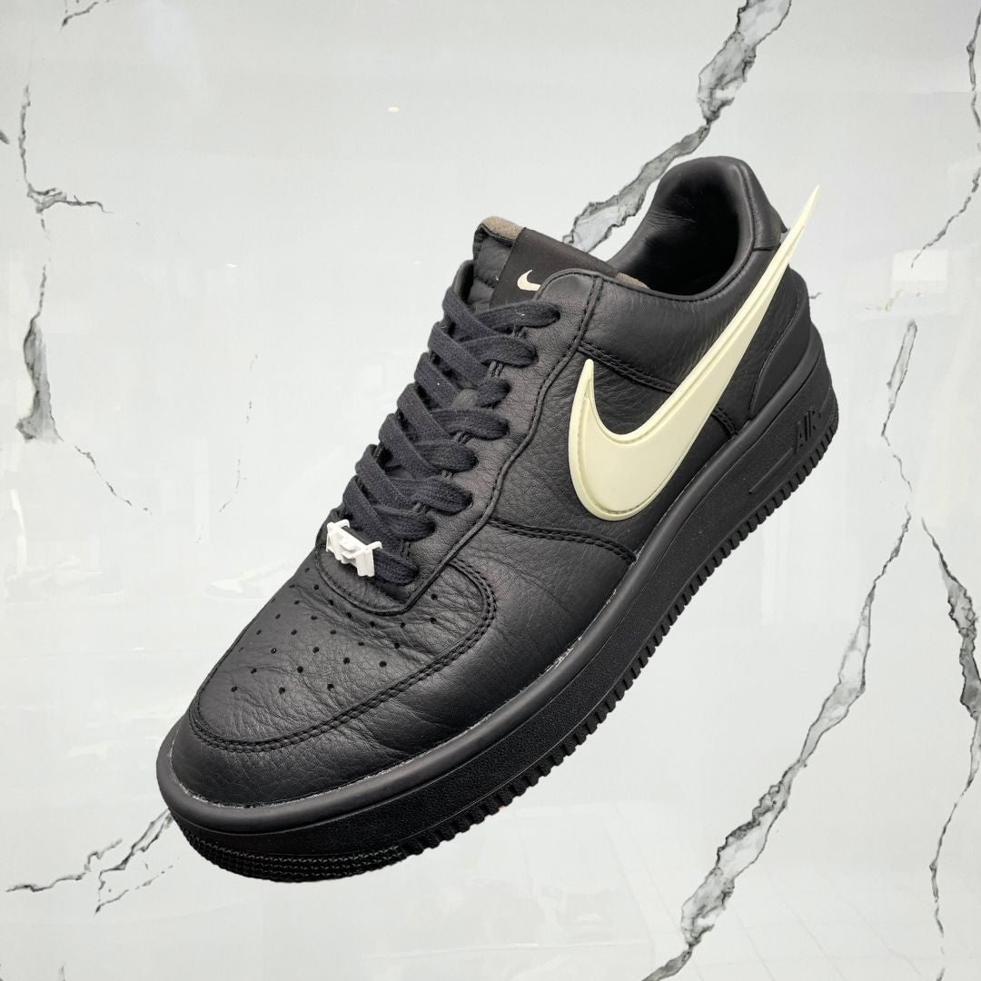 Air Force 1 Low Ambush Black (De Uso)