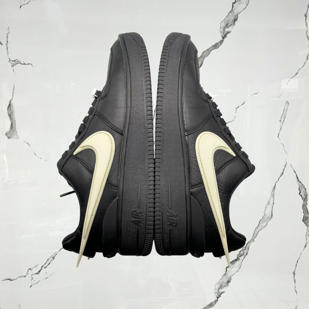 Air Force 1 Low Ambush Black (De Uso)