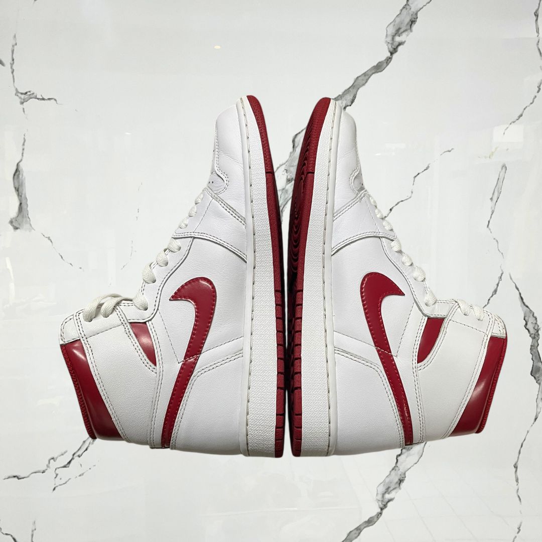 Jordan 1 High OG Metallic Red (2017) (De Uso)