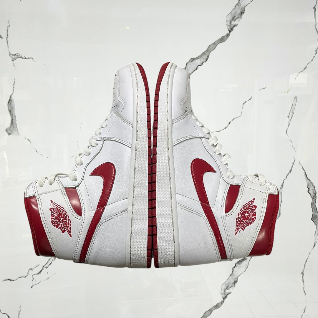 Jordan 1 High OG Metallic Red (2017) (De Uso)
