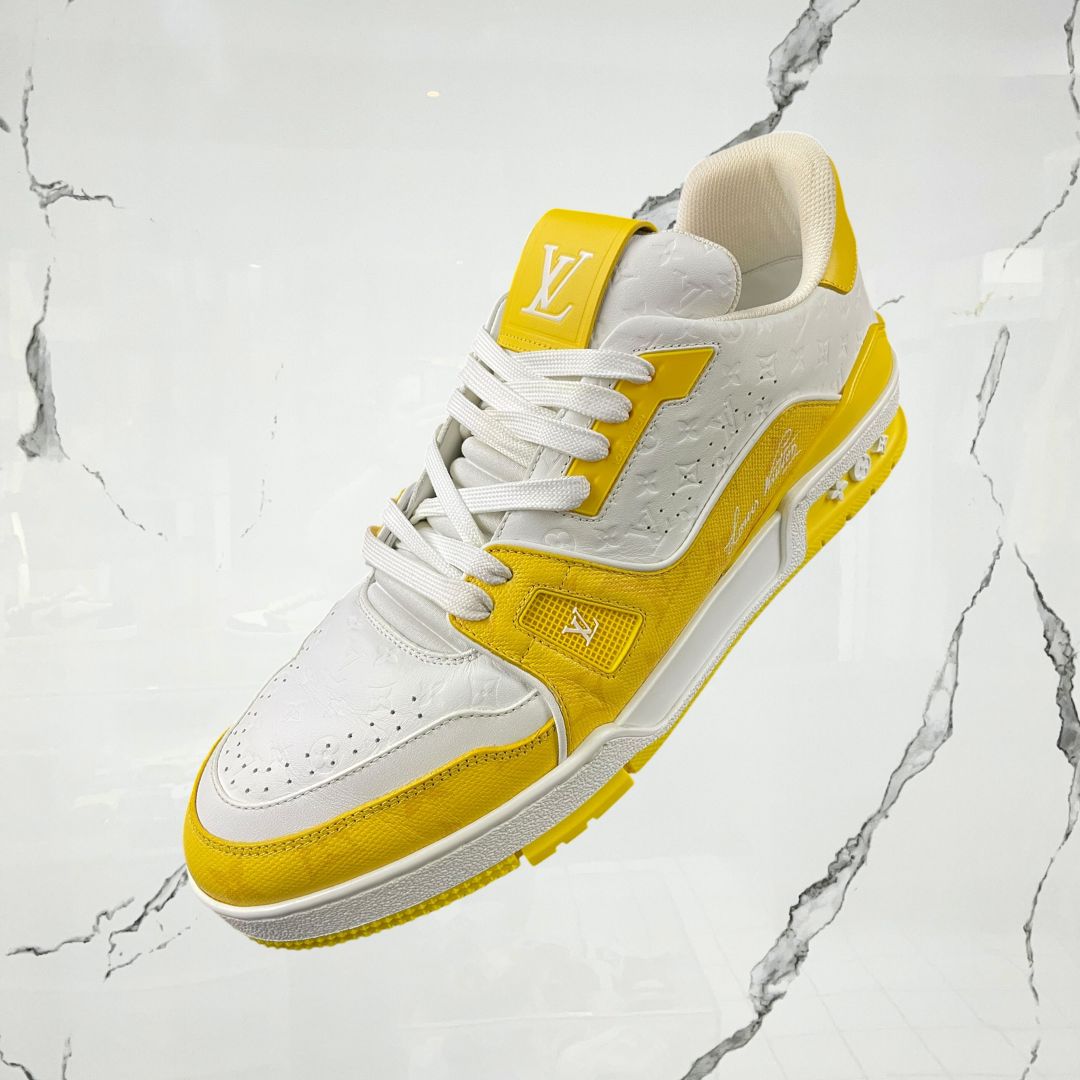 Louis Vuitton Trainer White Yellow Monogram (De Uso)