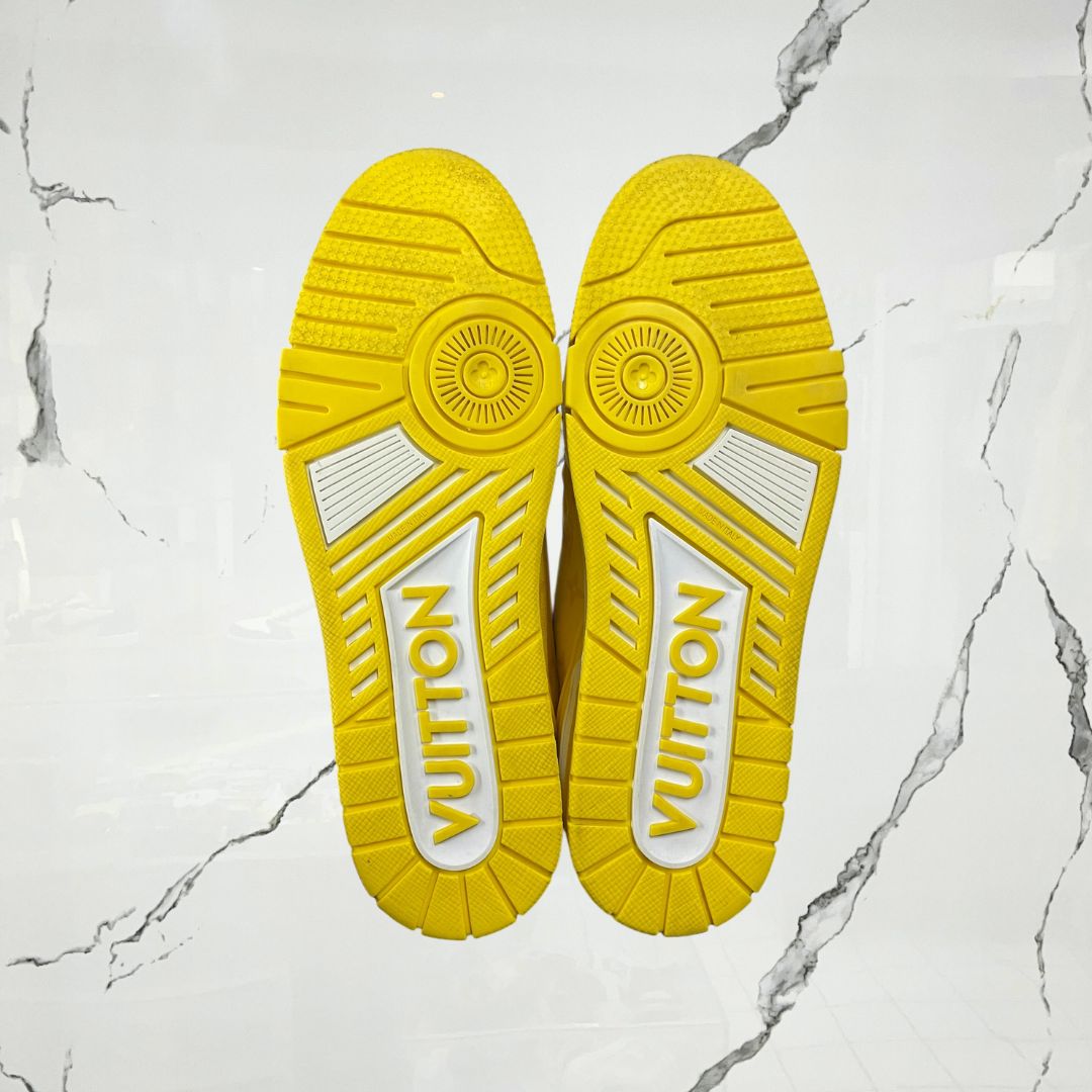 Louis Vuitton Trainer White Yellow Monogram (De Uso)