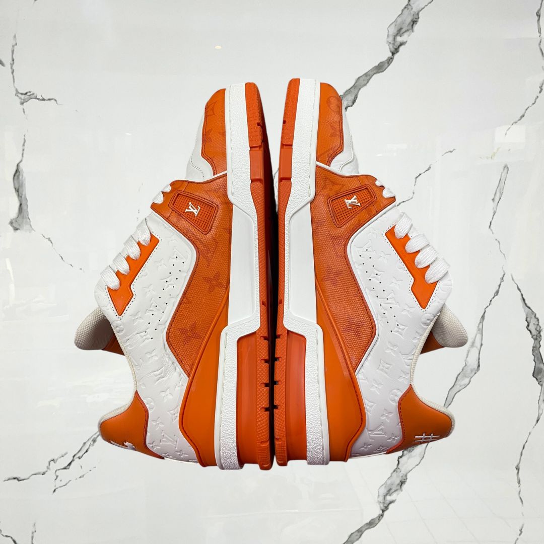 Louis Vuitton Trainer White Orange Monogram (De Uso)