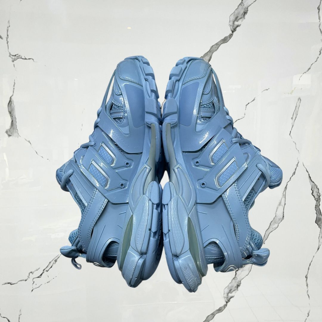 Balenciaga Track Metallic Light Blue ( De Uso)