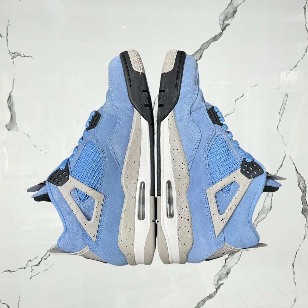 Jordan 4 University Blue (De Uso)