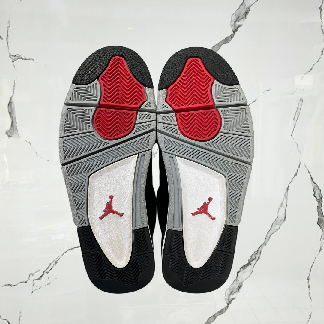 Jordan 4 Black Canvas (De Uso) - Urban Utility