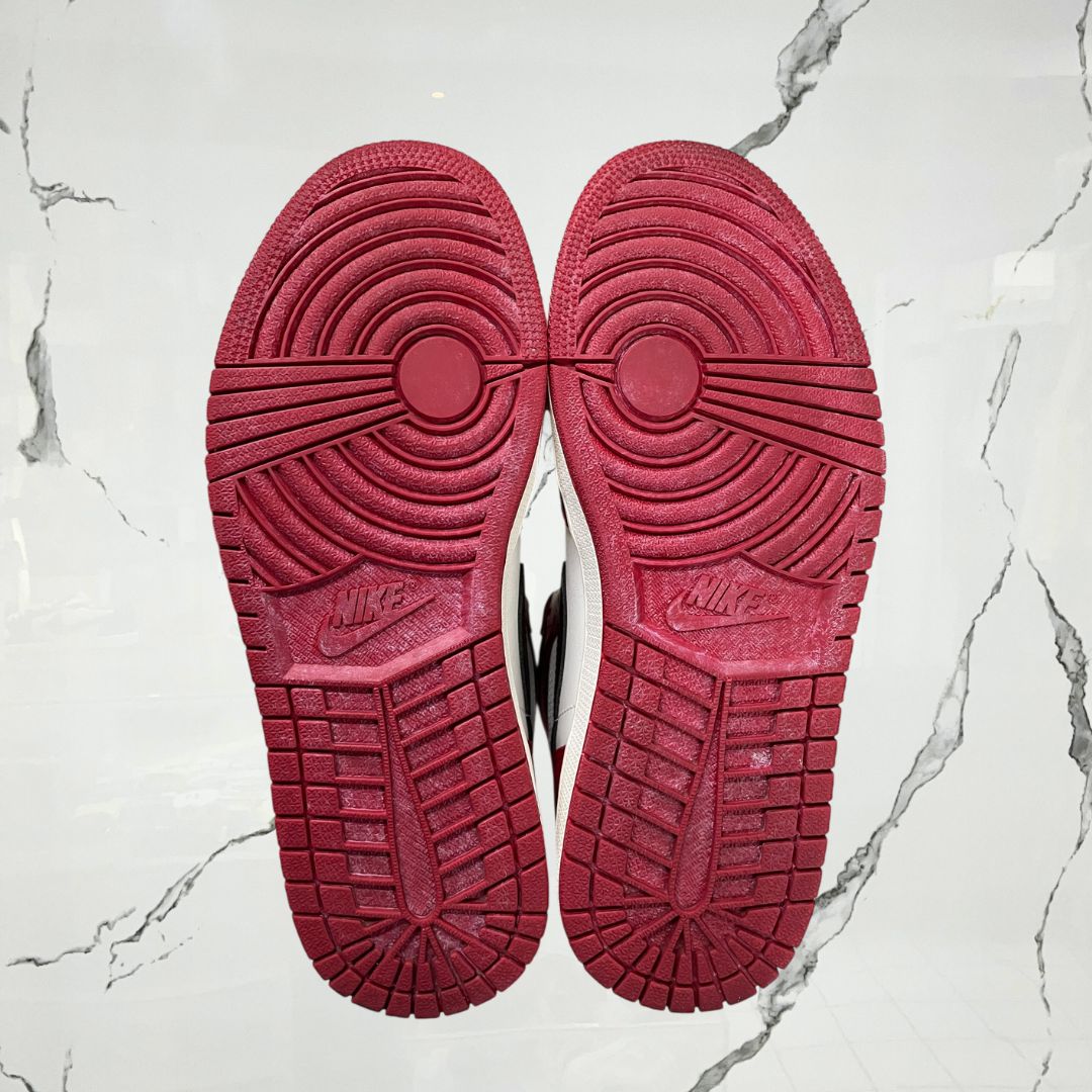 Jordan 1 High OG Chicago Lost and Found (De Uso)