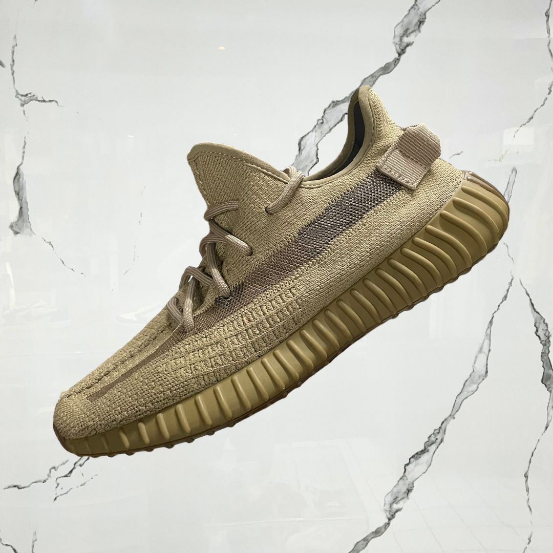 Yeezy 350 Earth (De Uso) – Urban Utility - Main Image