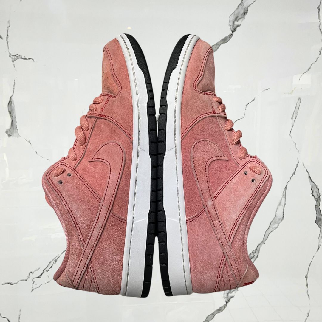 Dunk SB Low Pink Pig (De Uso) - Urban Utility