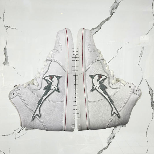 Dunk SB High Oski Shark White (De Uso) - Urban Utility