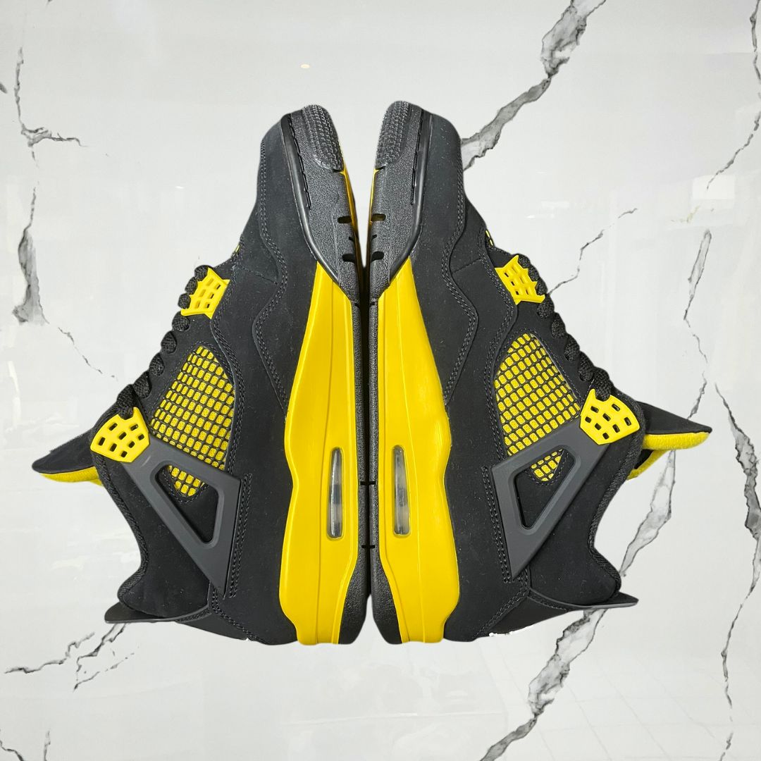 Jordan 4 Yellow Thunder (De Uso) - Urban Utility