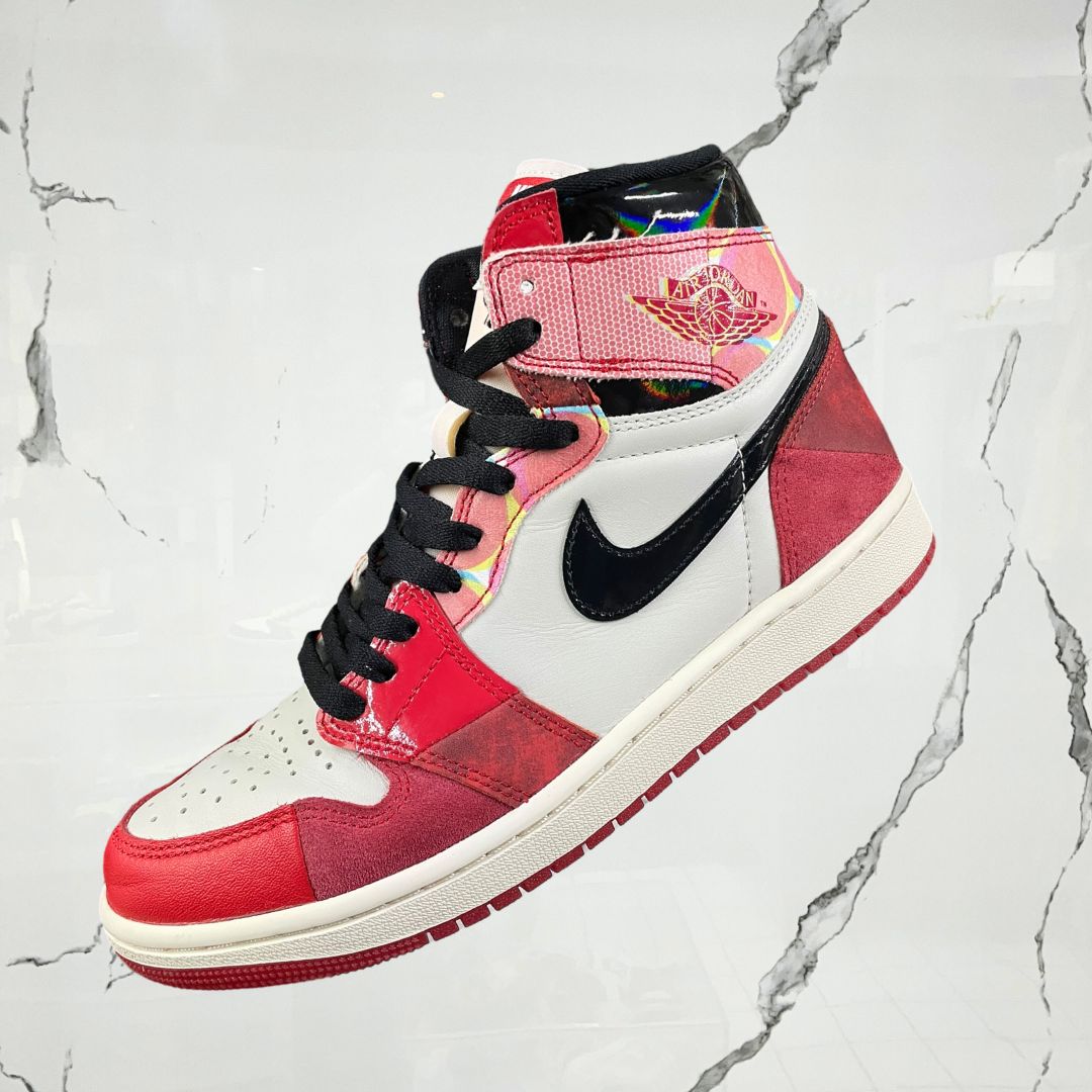 Jordan 1 High OG Spiderman Across The Spiderverse (De Uso) - Urban Utility
