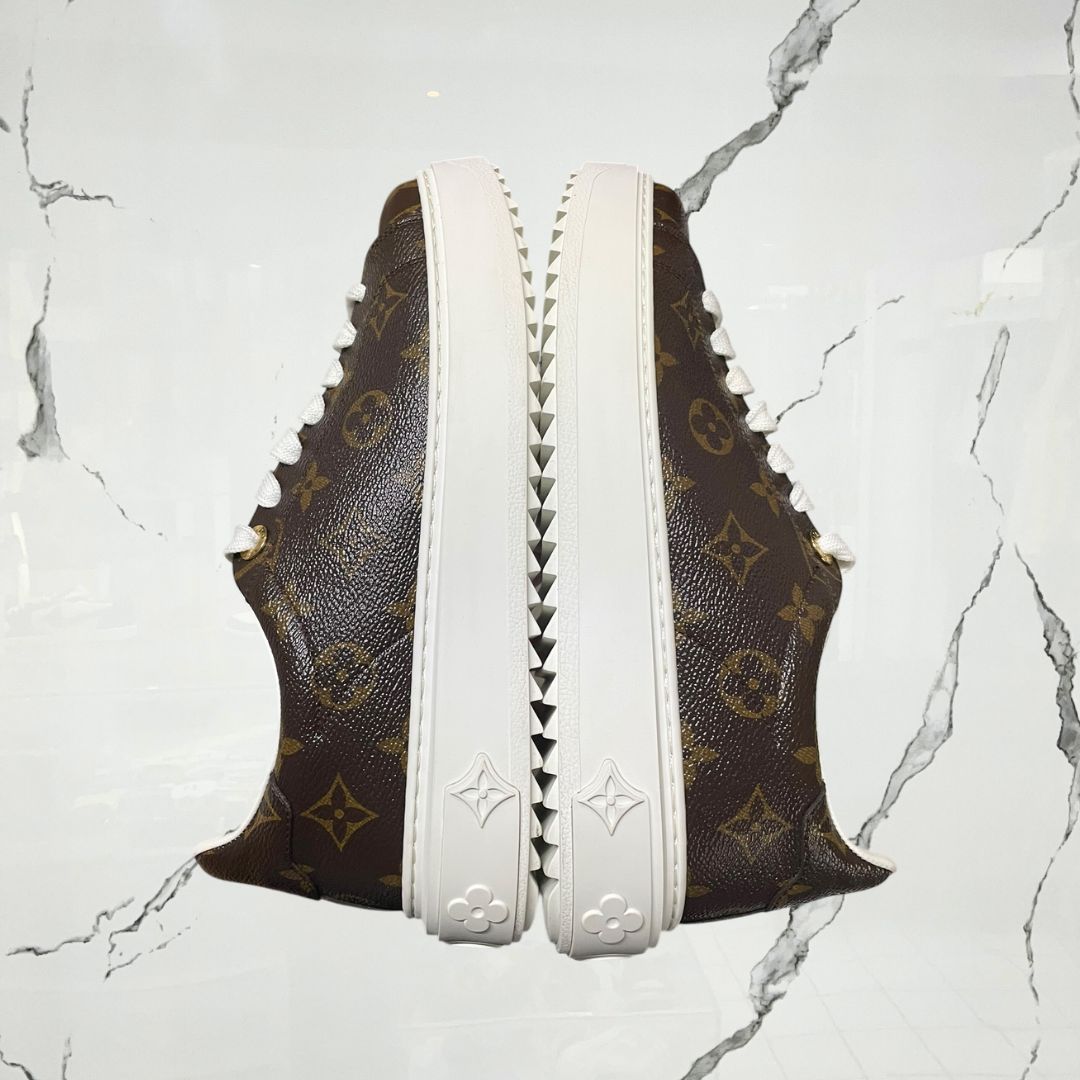 Louis Vuitton Low Time Out Brown Monogram (De Uso) - Urban Utility