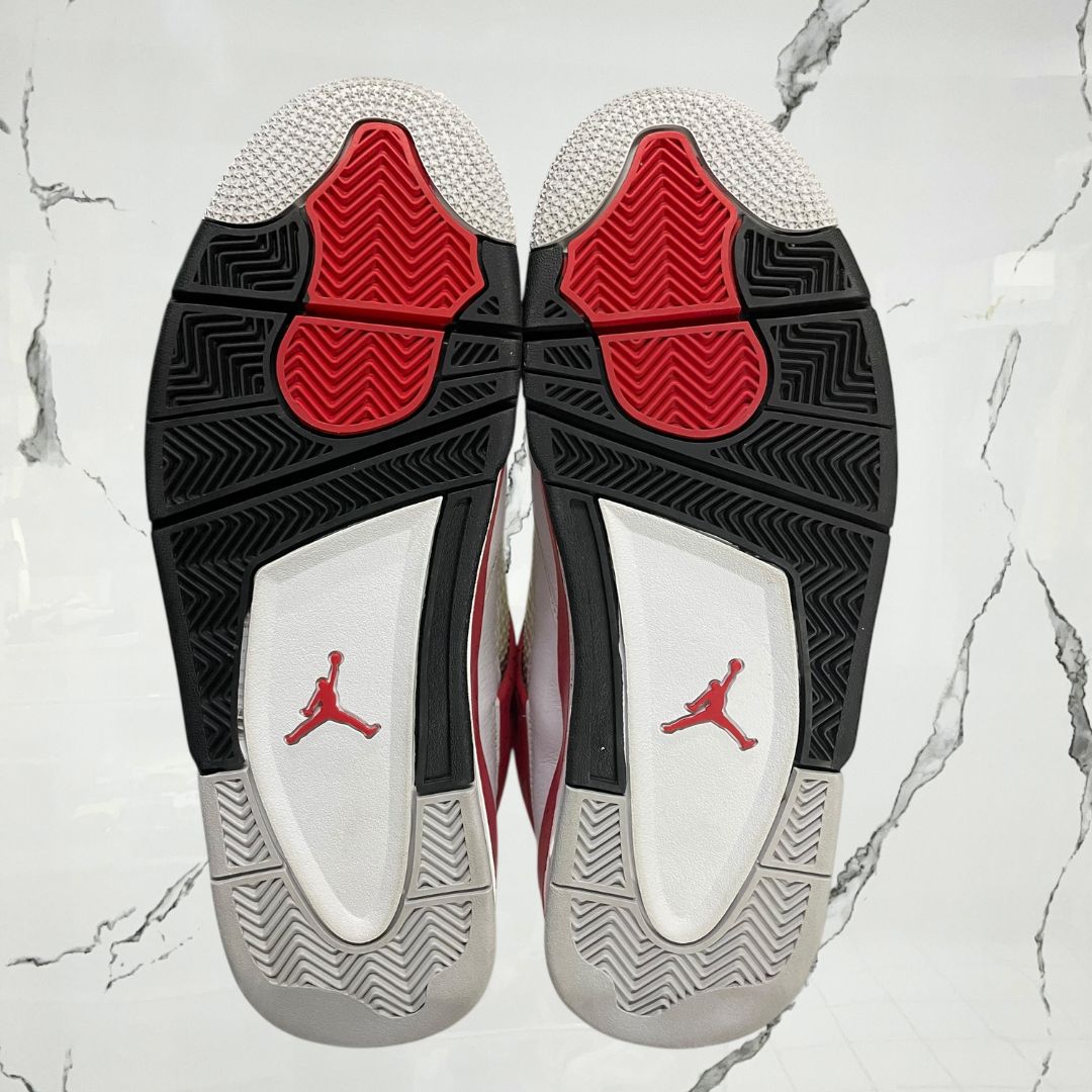 Jordan 4 Red Cement (De Uso) - Urban Utility