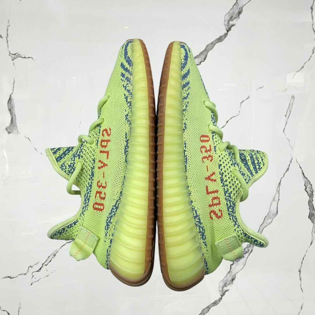 Yeezy Boost 350 V2 Semi Frozen Yellow (De Uso) - Urban Utility