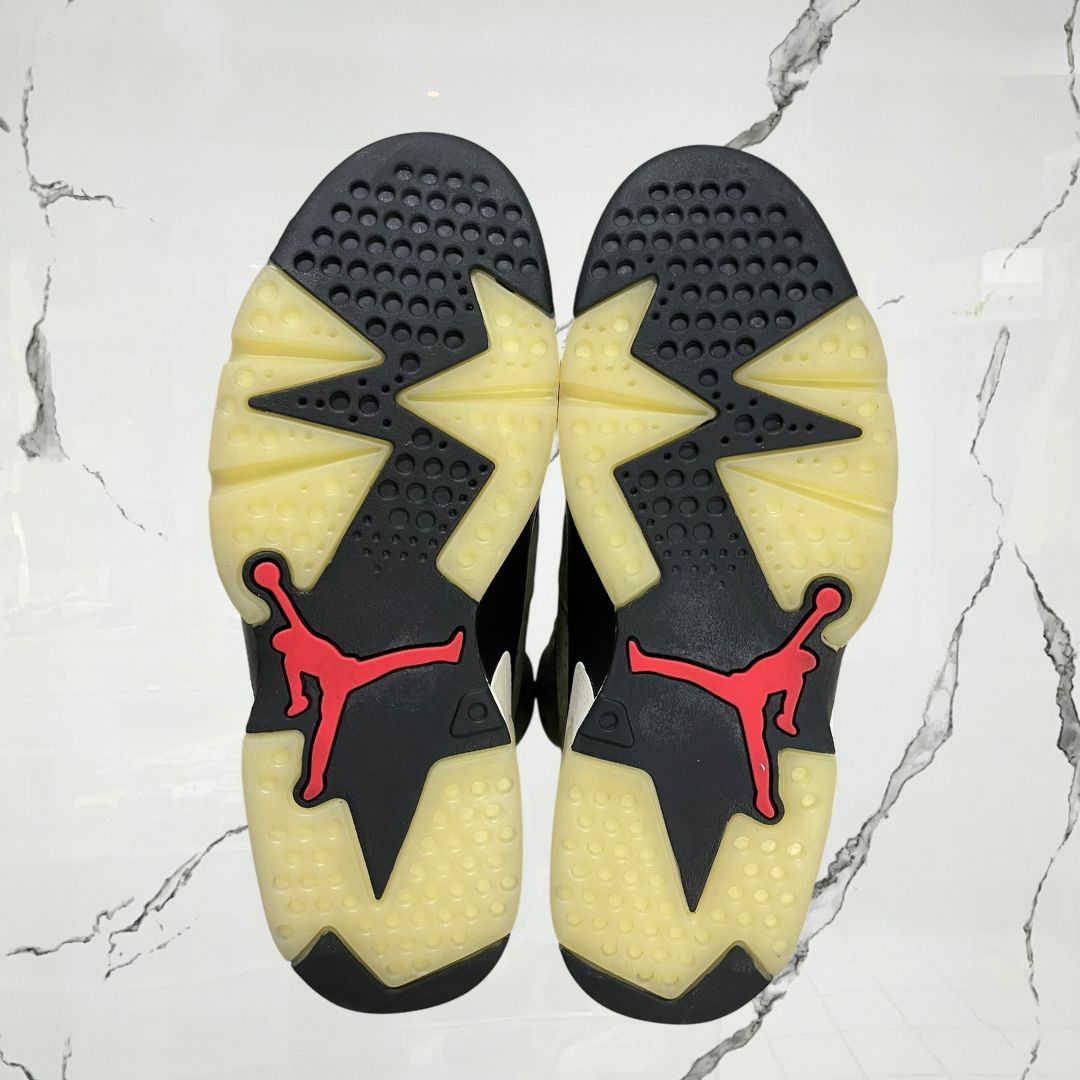 Jordan 6 Travis Scott (De Uso) - Urban Utility