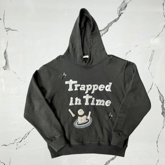 Broken Planet Trapped In Time Soot Black Hoodie (De Uso) - Urban Utility