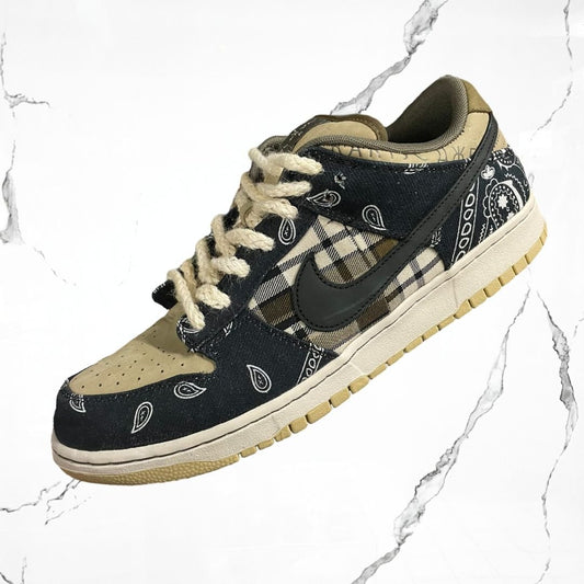 Dunk SB Low Travis Scott (Special Box) (De Uso) - Urban Utility