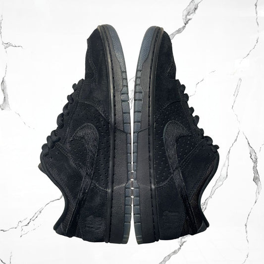 Dunk Low SP Undefeated 5 On It Black (De Uso) - Urban Utility