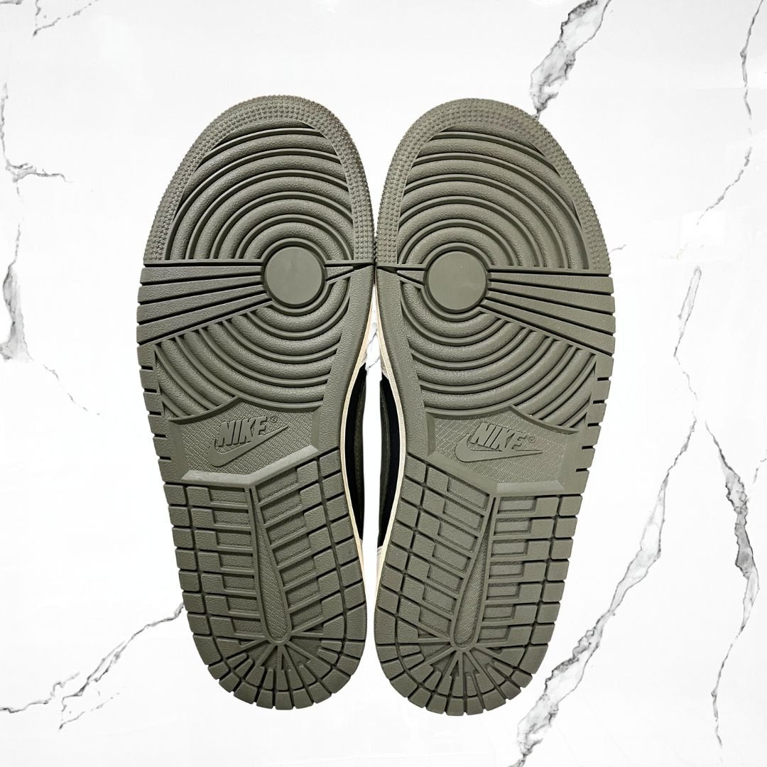 Jordan 1 Low OG Travis Scott Olive (W) (De Uso) - Urban Utility