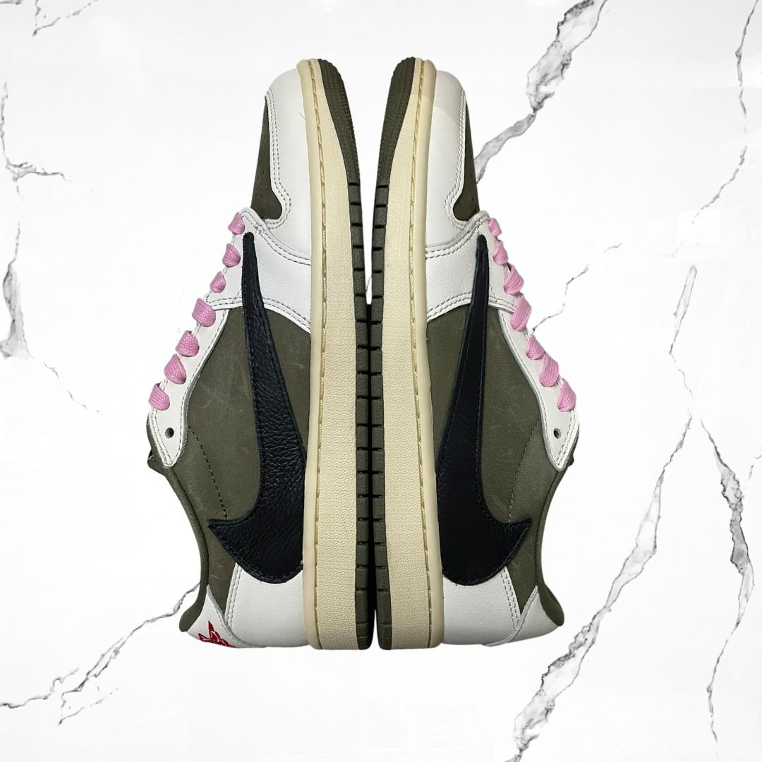 Jordan 1 Low OG Travis Scott Medium Olive (De Uso) - Urban Utility