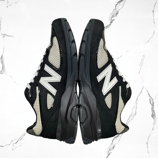 New Balance 990v4 MiUSA Joe Freshgoods 1998 Outro (De Uso) - Urban Utility