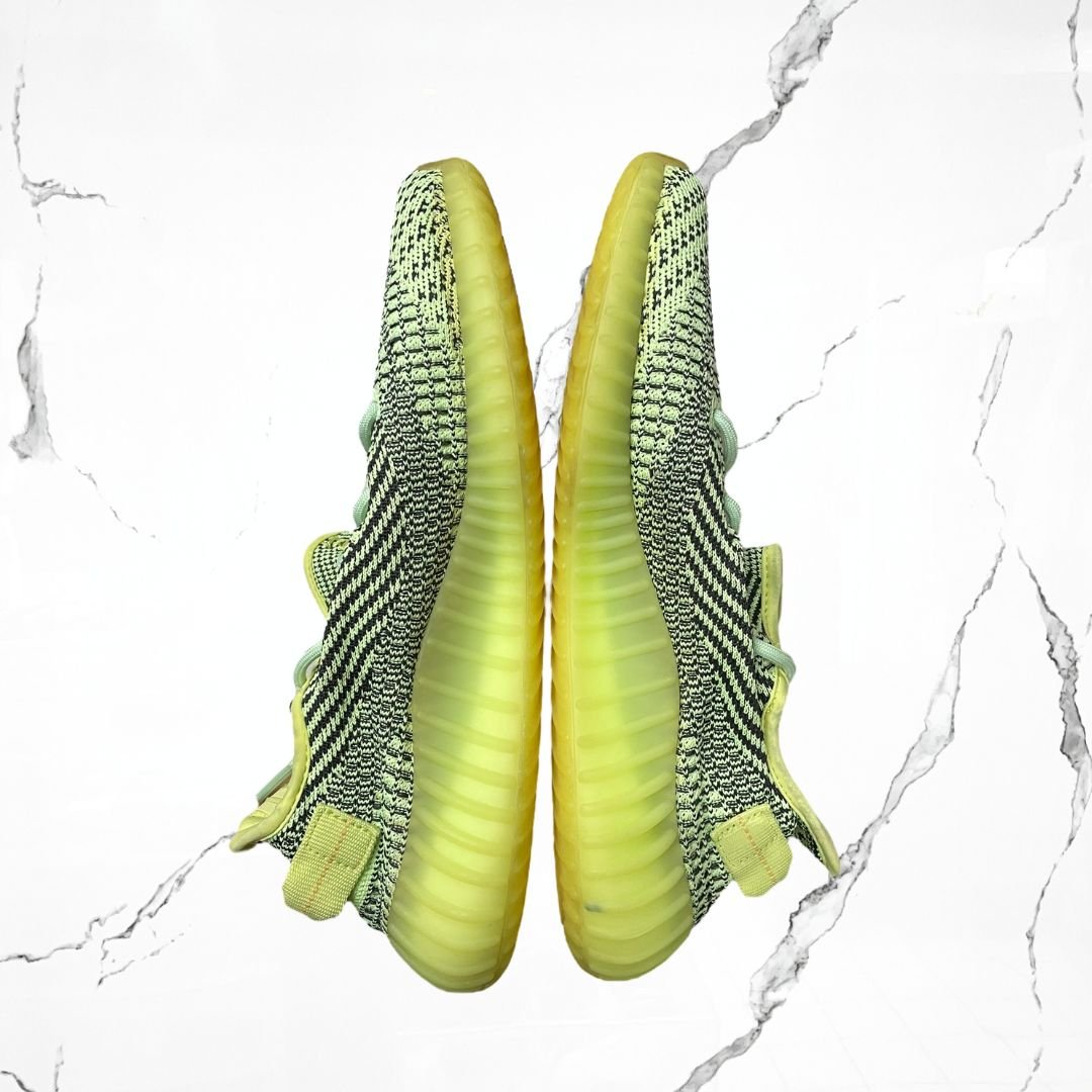 Yeezy Boost 350 V2 Yeezreel (Non Reflective) (De Uso) - Urban Utility