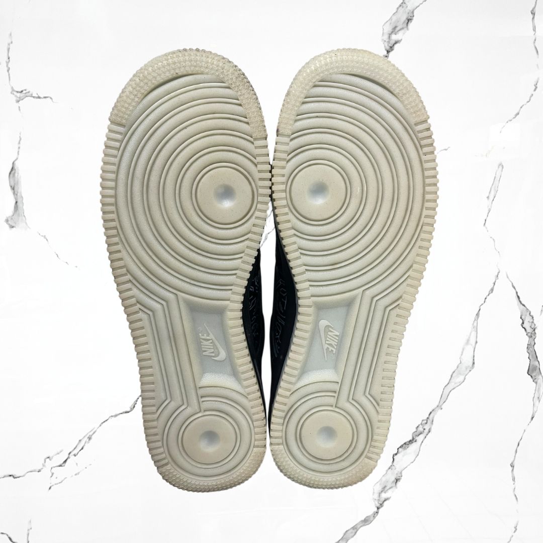 Air Force 1 Low Computer Chip Space Jam (De Uso) - Urban Utility